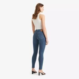 LEVI'S Women's Medium Wash 711 Skinny Jeans Sz 28
